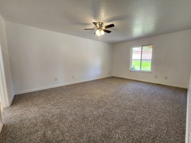 Building Photo - 2202 Cowhand Pl