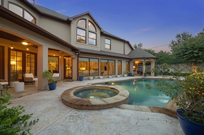 Building Photo - 170 Plantation Rd