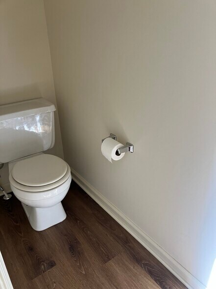 Building Photo - 166 Northwood Ct