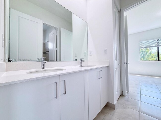 Building Photo - 5028 Gambero Wy