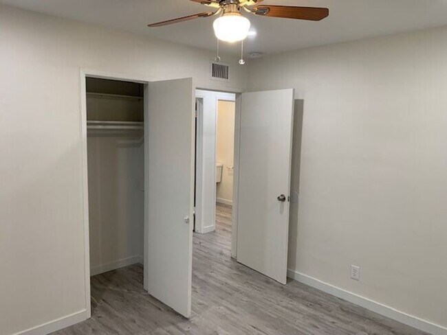 Building Photo - FANTASTIC 4BD 2BA HOUSE FOR LEASE ON CUL D...