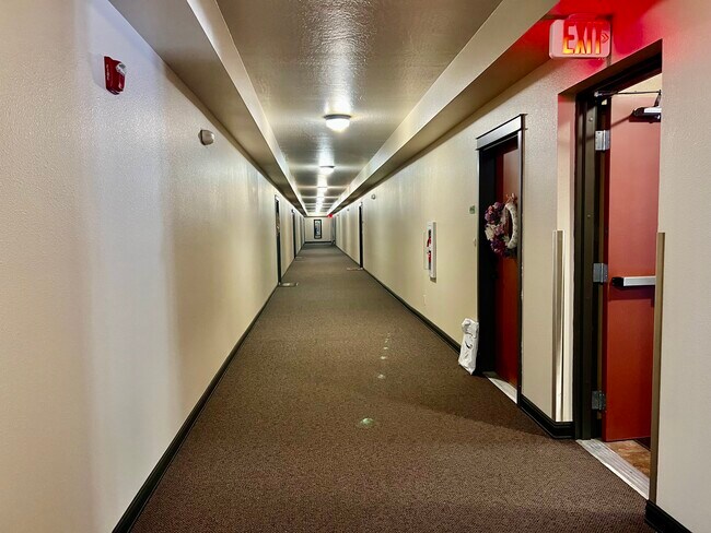 Building Photo - 2025 Mullan Rd