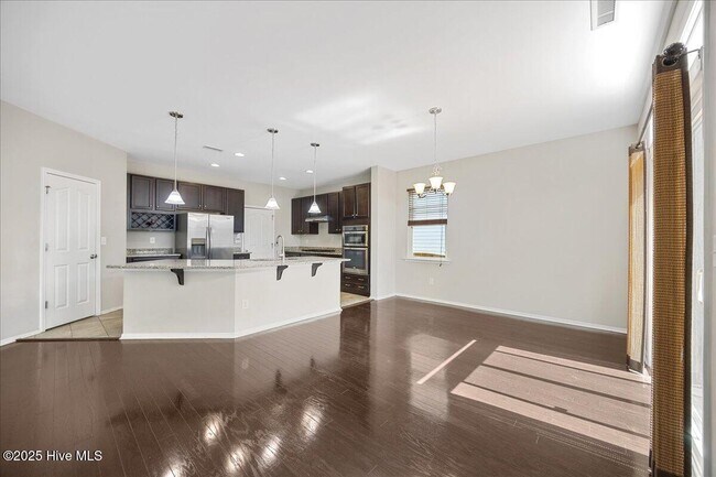 Building Photo - 5600 Yorkwood Dr