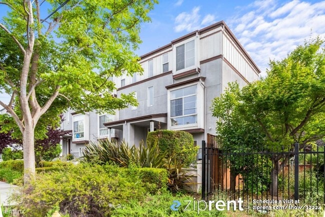 Primary Photo - 3 br, 3.5 bath Townhome - 765 N 7th St, Sa...