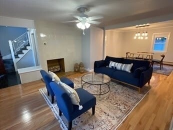 Building Photo - 35 Butts St