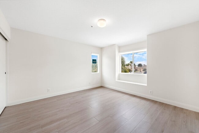 Building Photo - 8 Via Jazmin