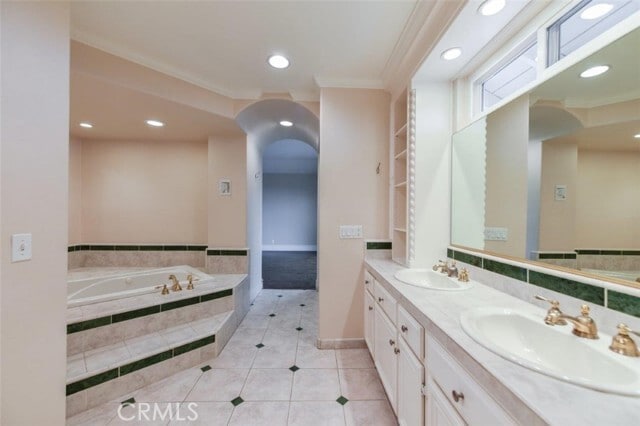 Building Photo - 3510 Fairmont Blvd