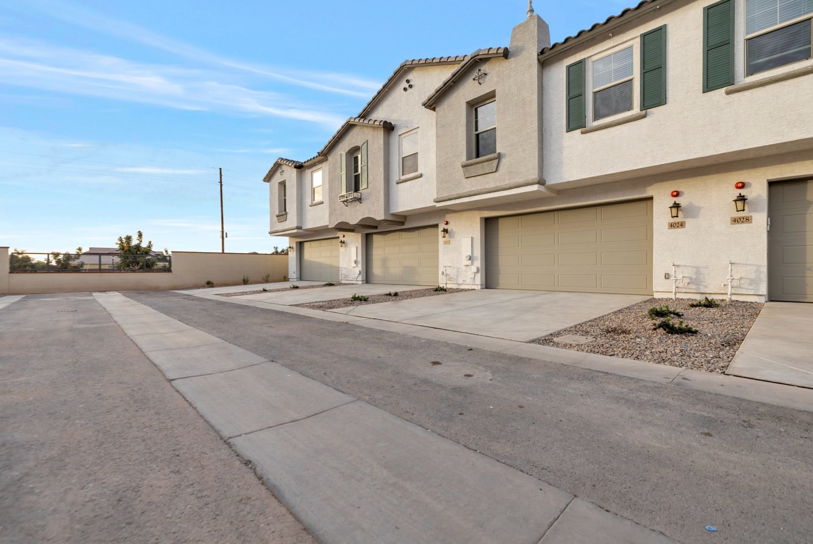 Building Photo - 4063 E Pinto Dr