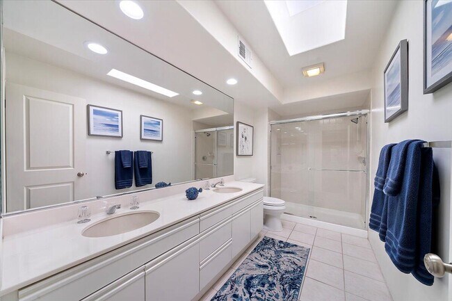 Building Photo - 38615 Palm Valley Dr