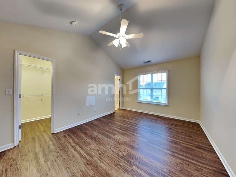 Building Photo - 129 Buchanan Ln