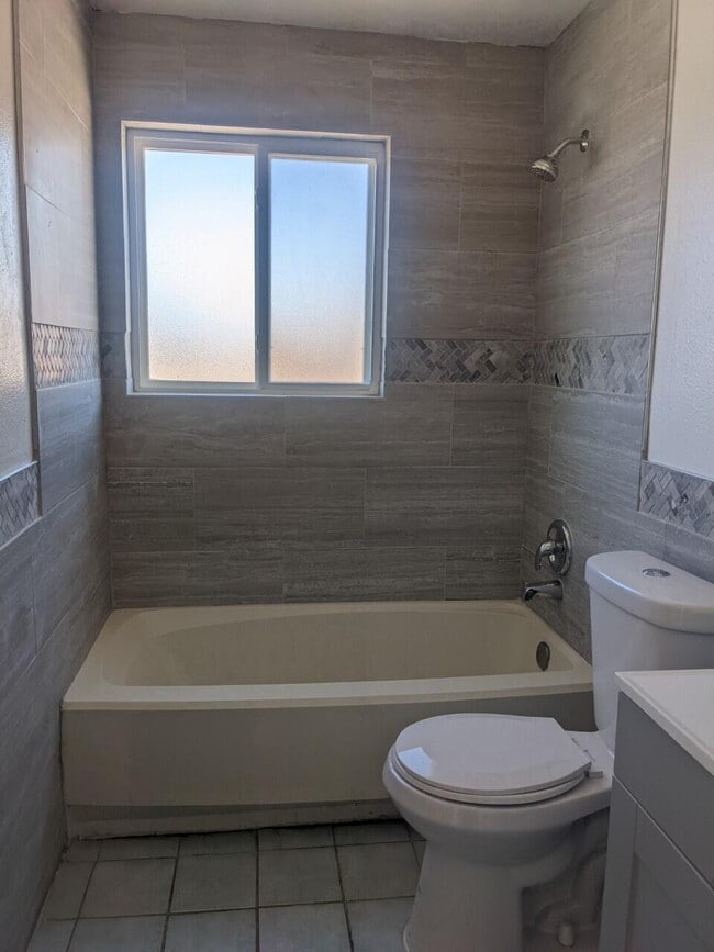 Building Photo - 11232 Wharf Cove Dr
