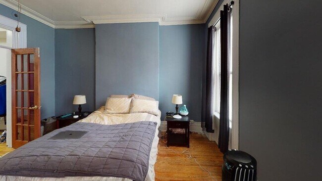 Building Photo - 1116 Hudson St