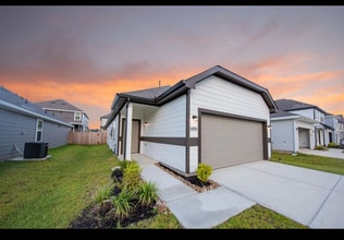 Building Photo - 13225 Musky Dr