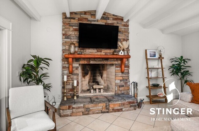 Building Photo - 150 Brickyard Point Rd S