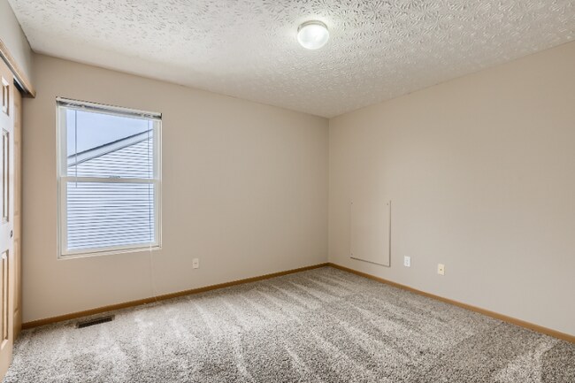Building Photo - 5522 Spring River Ave
