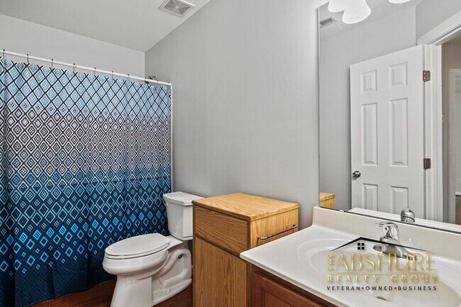 Building Photo - 3704 Hinton Grove Pl