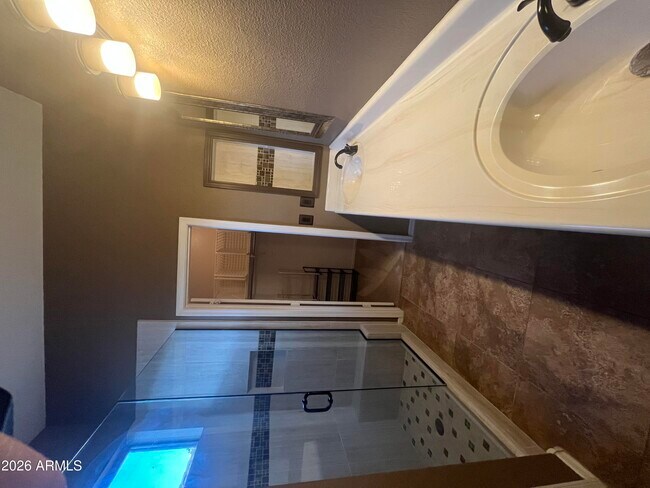 Building Photo - 23812 S Pleasant Way