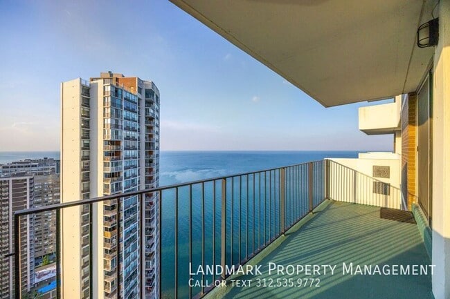 Building Photo - 6033 N Sheridan-Unit 35D