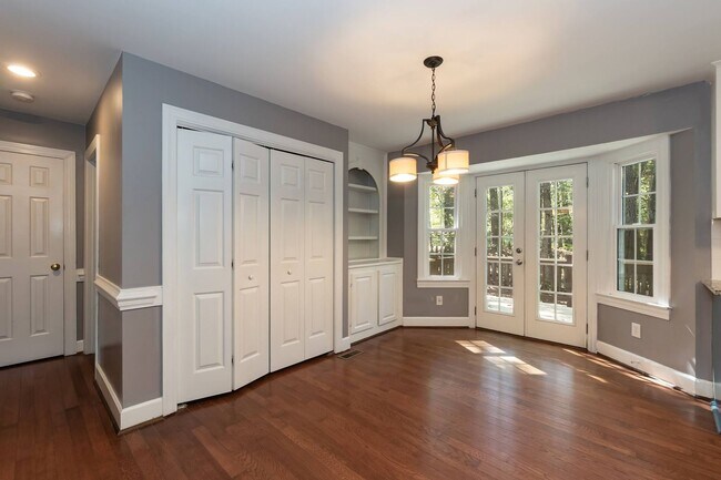 Building Photo - 7 Weathergreen Ct