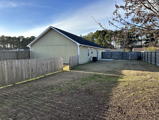 Building Photo - 113 Byrum Run