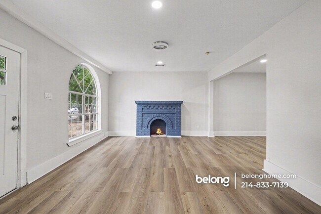 Building Photo - 603 W Pembroke Ave