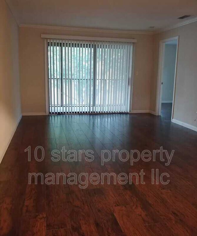 Building Photo - 10155 Sailwinds Blvd S