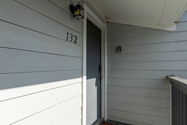 Building Photo - 13151 Walden Rd