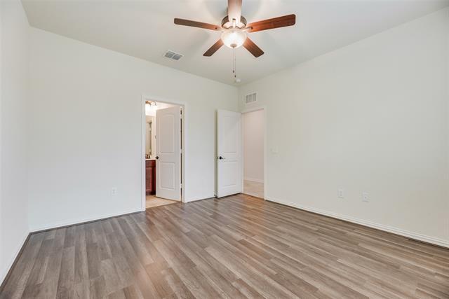 Building Photo - 2501 Temple Dr
