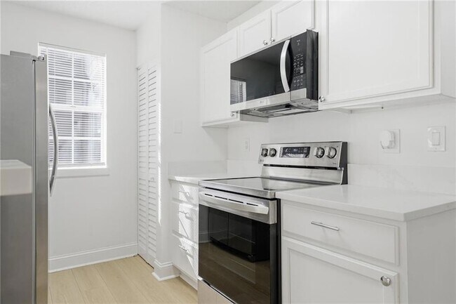 Building Photo - 904 Wentworth Ct