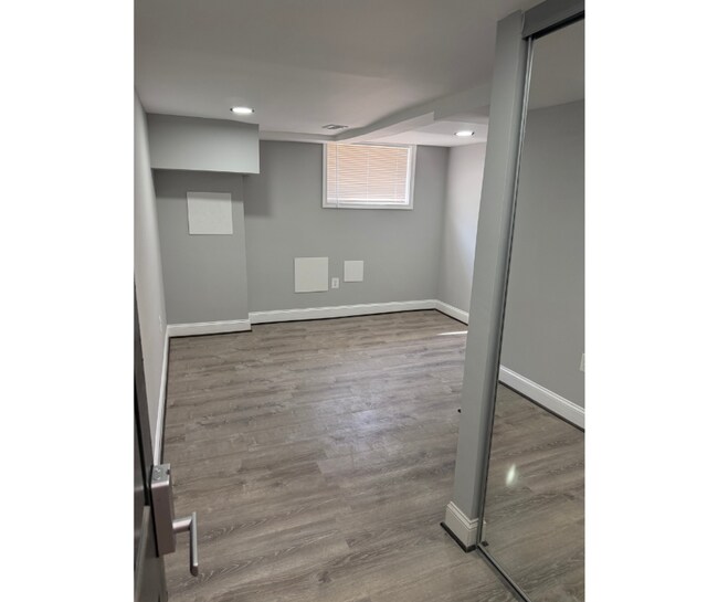 Building Photo - 1228 Glyndon Ave