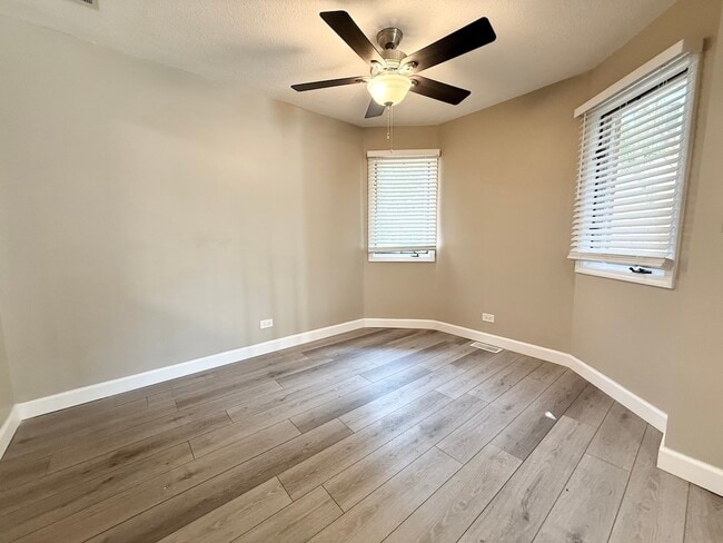 Building Photo - 1031 Courtland Dr
