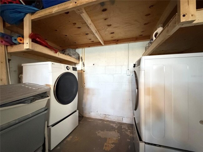 Building Photo - 13299 3rd St E