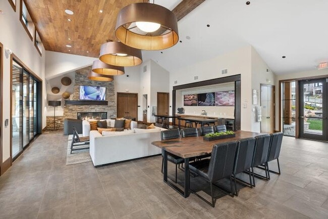 Building Photo - 26627 NE Boyd Way