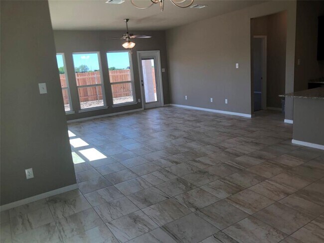 Building Photo - 1611 Curlew Ln