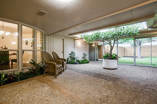 Building Photo - 6951 Stefani Dr