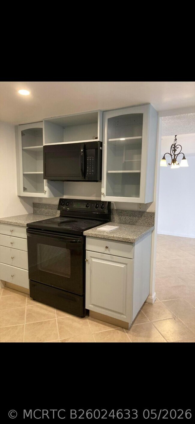 Building Photo - 1243 Kinglet Terrace