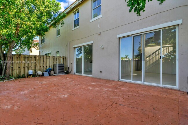 Building Photo - 27463 SW 137th Ct