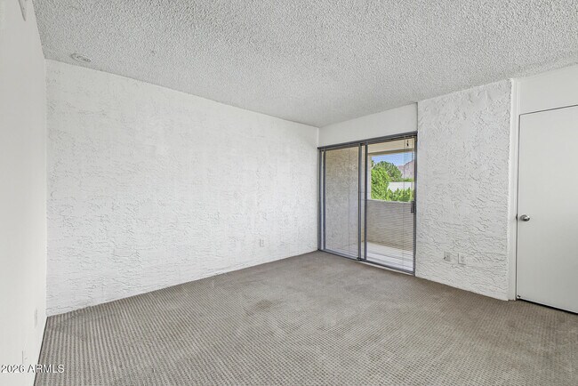 Building Photo - 4656 N 40th St