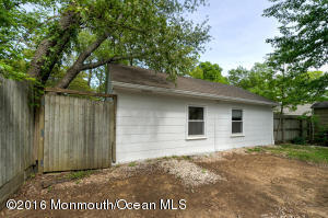 Building Photo - 180 Cliftwood Rd