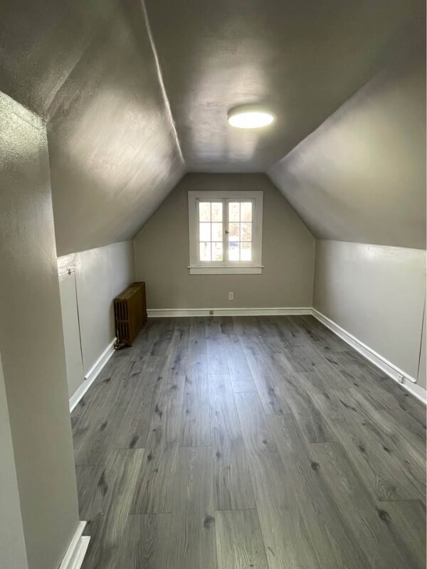 Building Photo - 307 N Main St