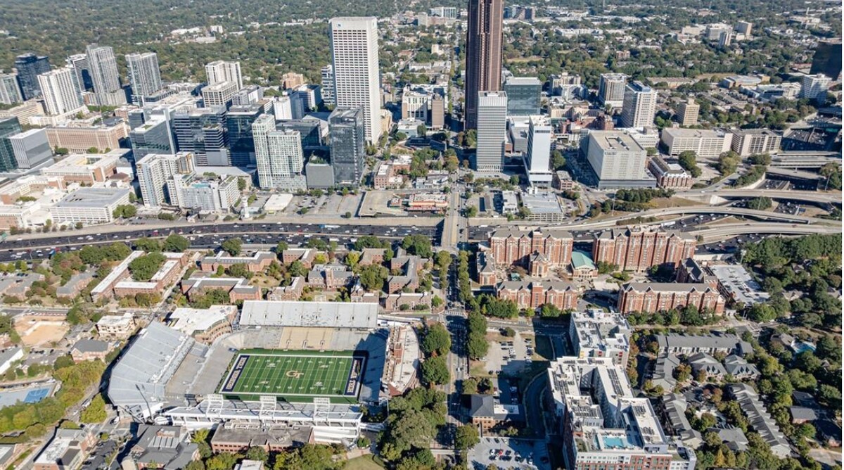 Building Photo - 1032 Robert Smalls Wy