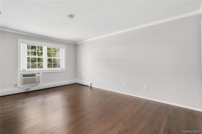 Building Photo - 114 Nottingham Rd