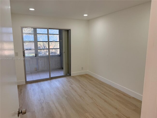 Building Photo - 100 SW 132nd Way