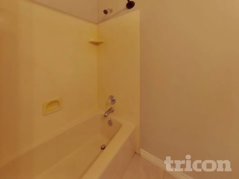 Building Photo - 846 E 900 N