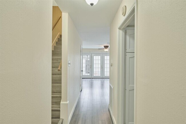 Building Photo - 2308 Winrock Blvd