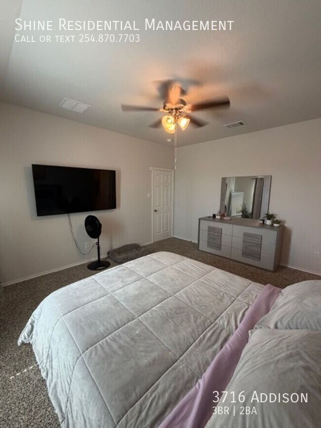 Building Photo - 3716 Addison-