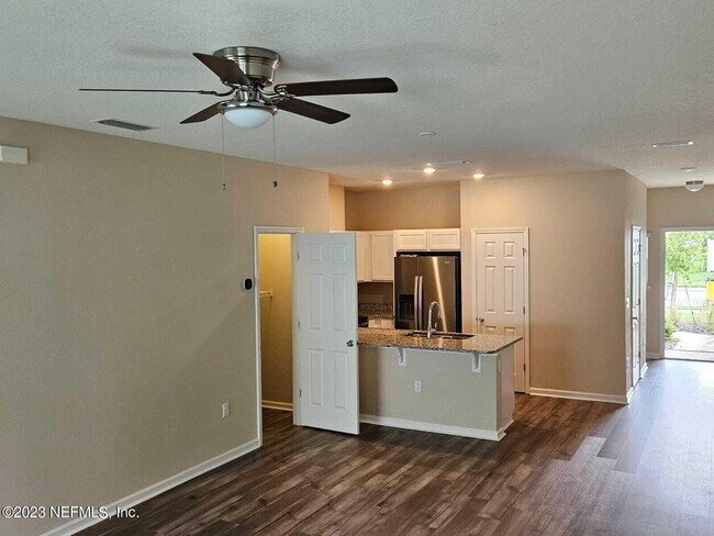 Building Photo - 11774 Beardgrass Wy