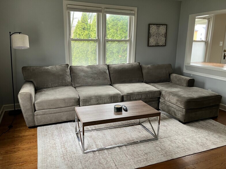 Cozy Livingroom - 417 Reef Rd