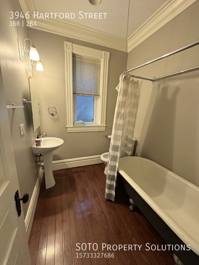 Building Photo - 3946 Hartford St