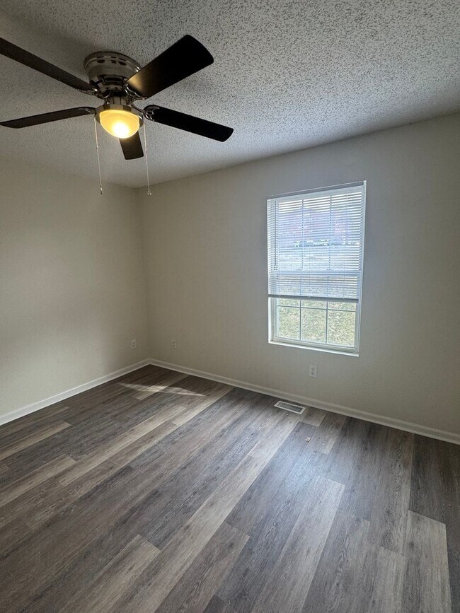 Building Photo - 2012-2014 Arlene Dr.